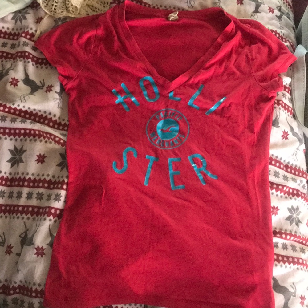 Hollister shirt